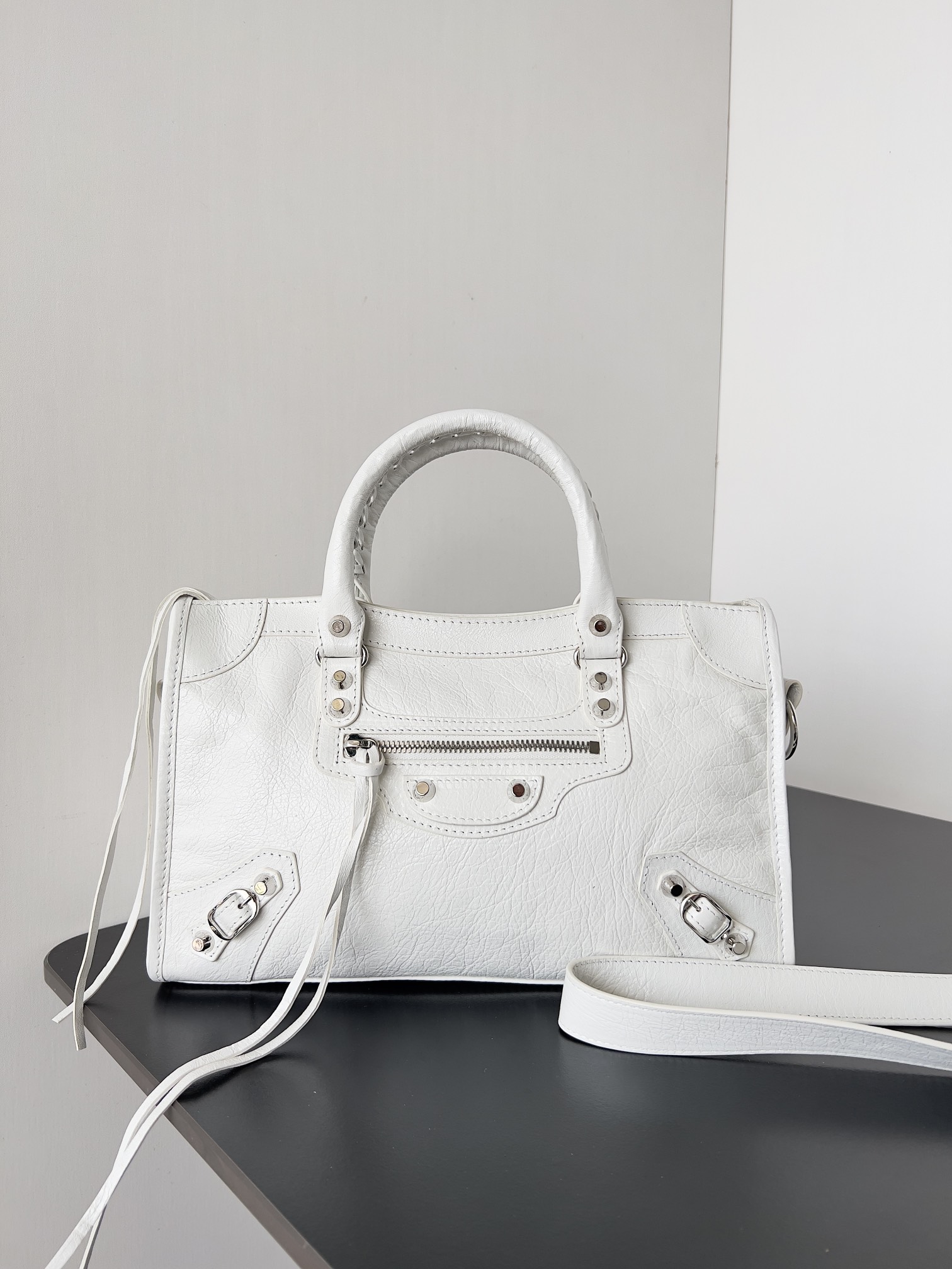 Balenciaga*le city 1057 small