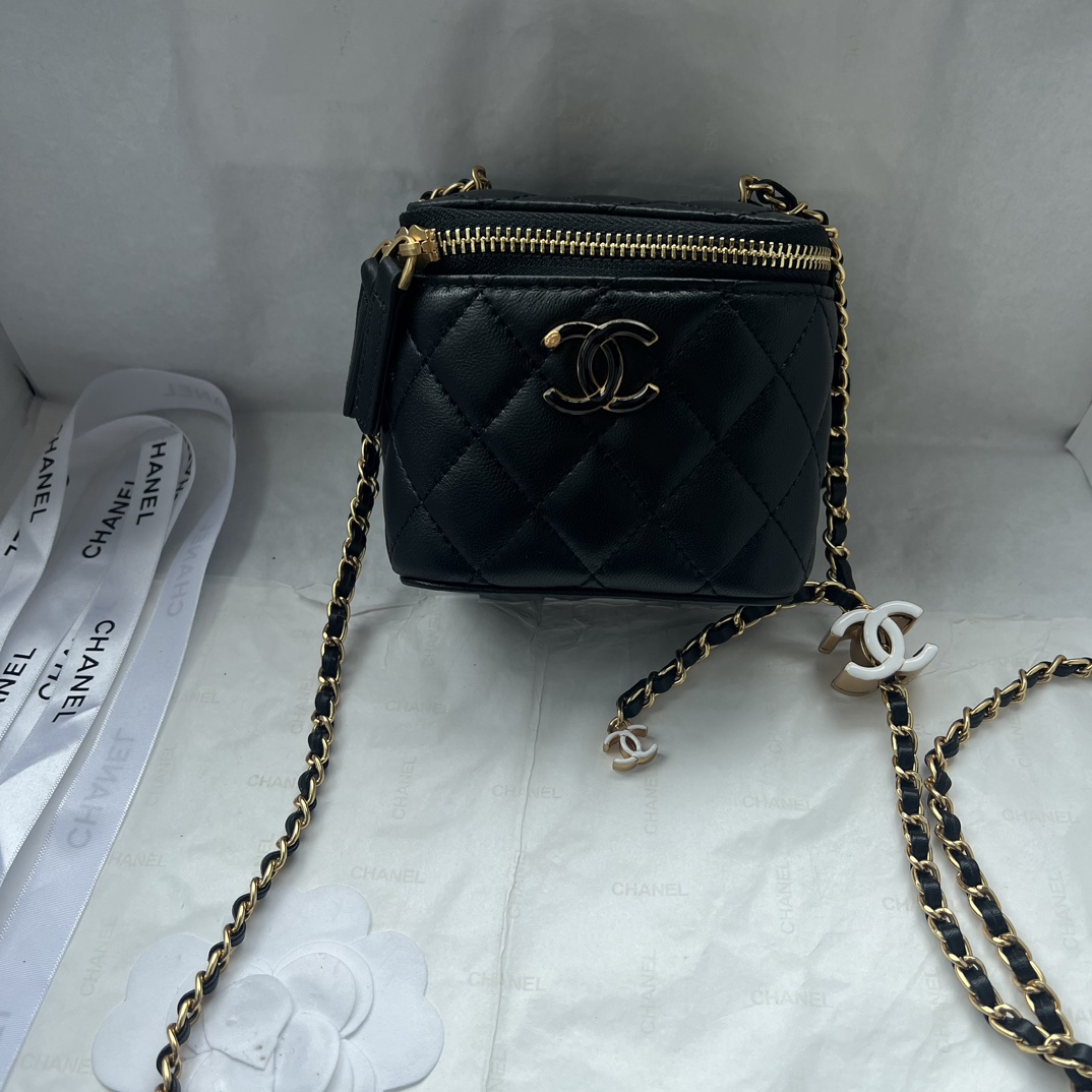 Chanel 24A New Double C Enamel Button Makeup black Bag 1207