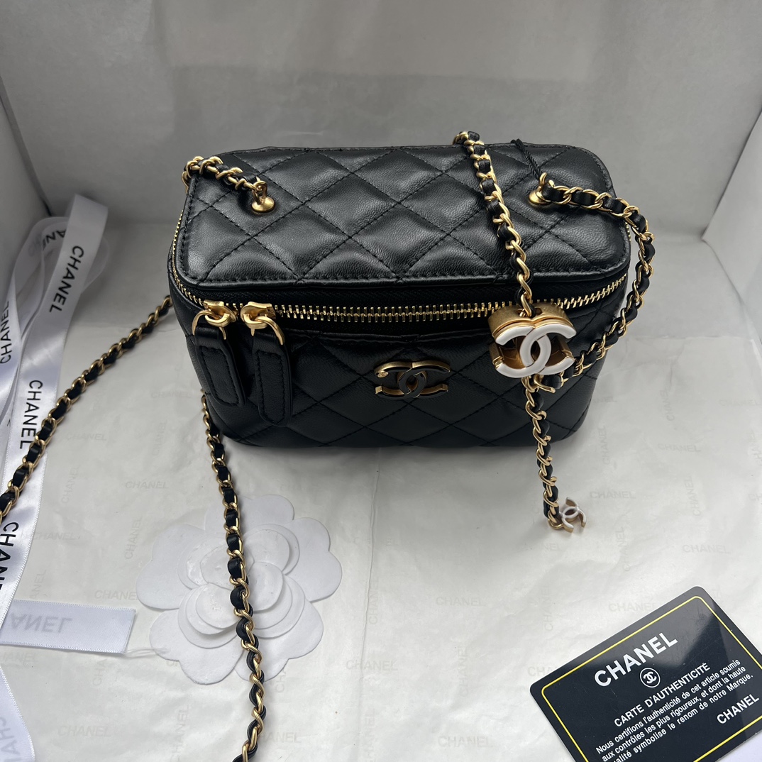 Chanel 24A New Double C Enamel Button Makeup black Bag