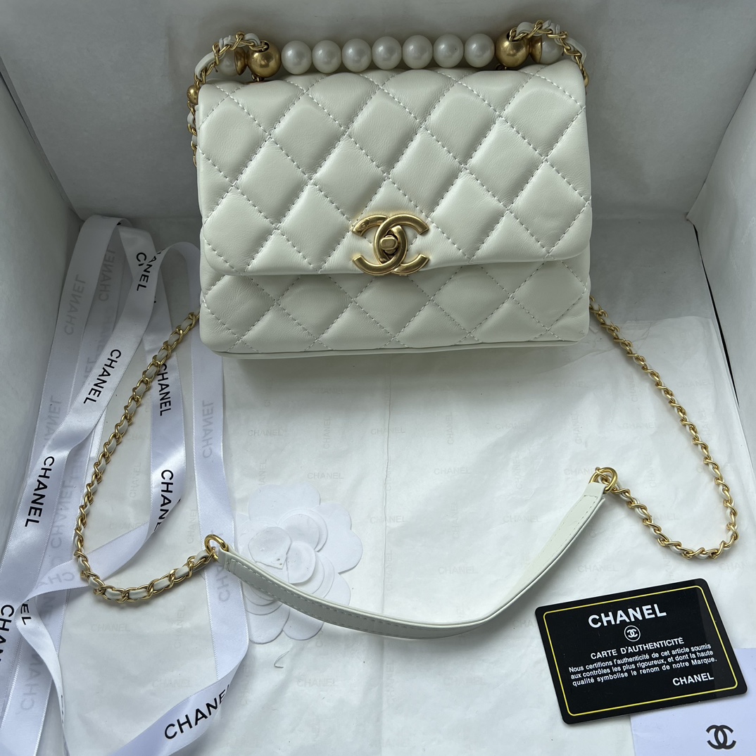 CHANEL24A New Cow Leather Bag 359