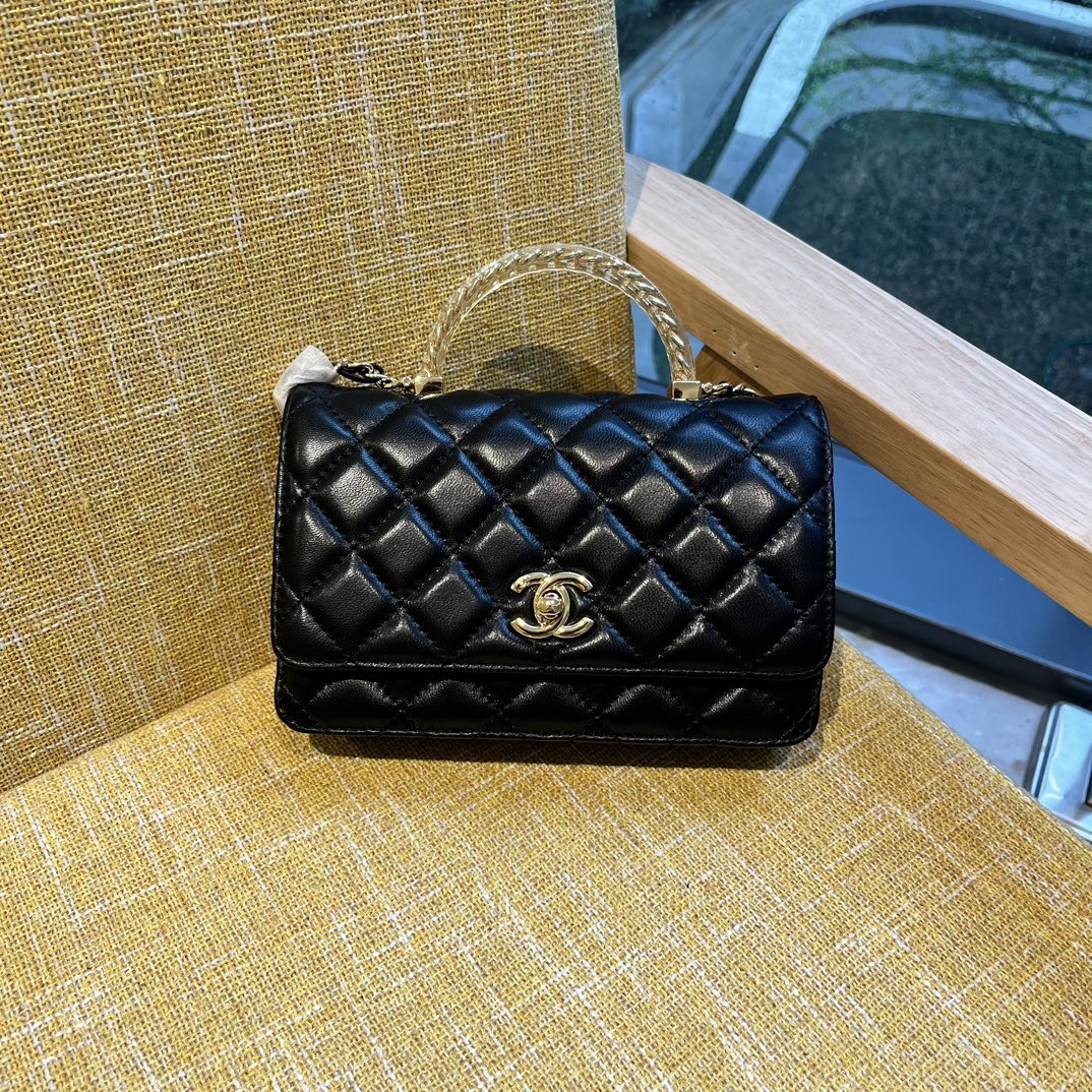 Chanel 24s New Handheld Wealth Bag 3212 black color