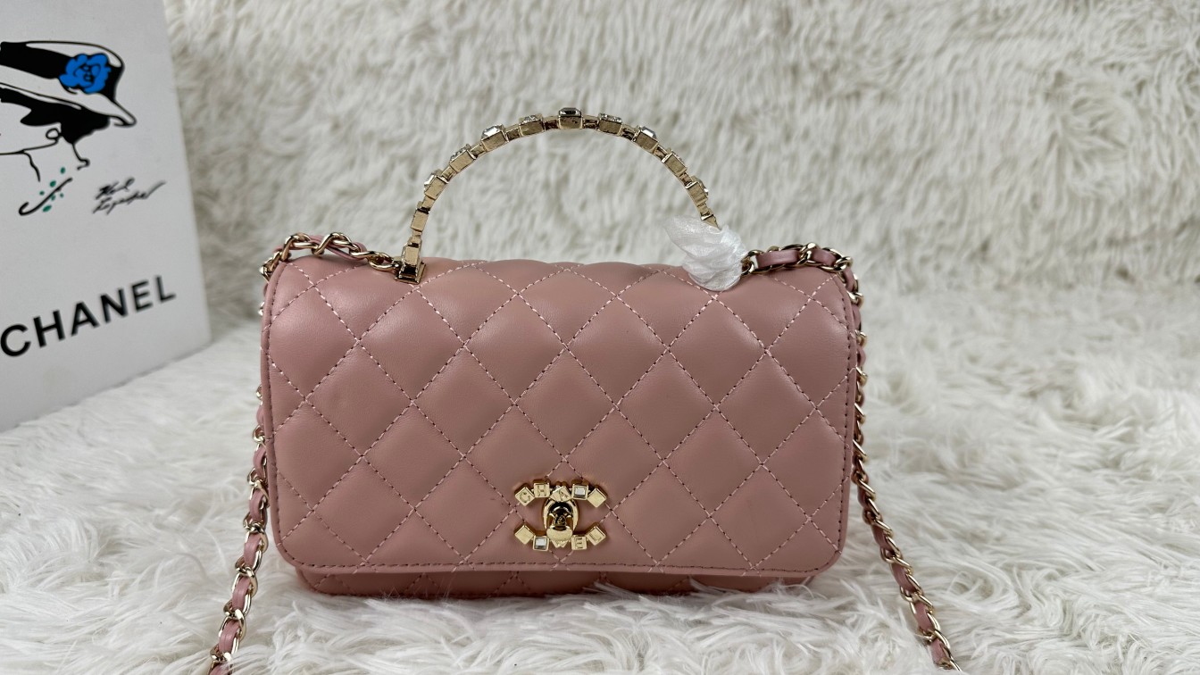 Chanel 24P new rhinestone handheld woc 512 Pink monolayer