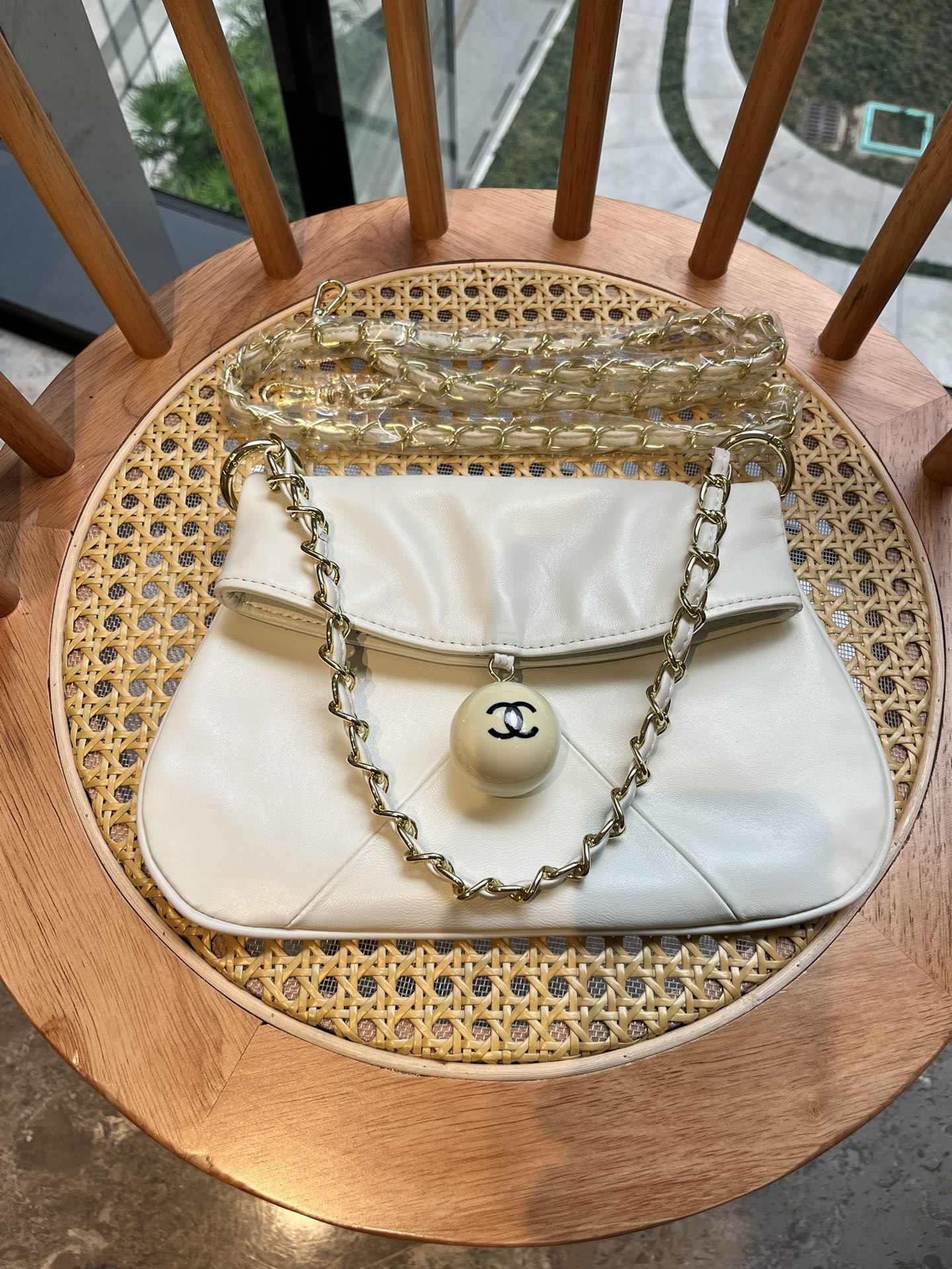 Chanel 24p hobo vintage ping pong handbag 3356 White