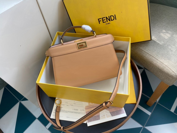 FENDI PEEKABOO ISEEU EAST-WEST FHN-2020-124361