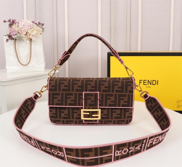 FENDI BAGUETTE FHN-2020-124199