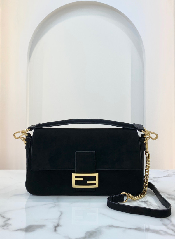 FENDI BAGUETTE FHN-2020-124158