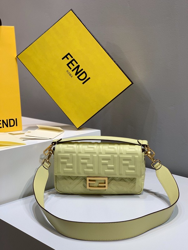 FENDI BAGUETTE FHN-2020-124193