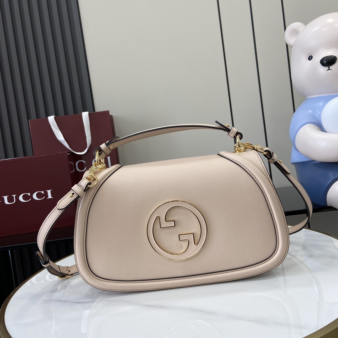 Gucci New Handbag Blondie Medium 815719