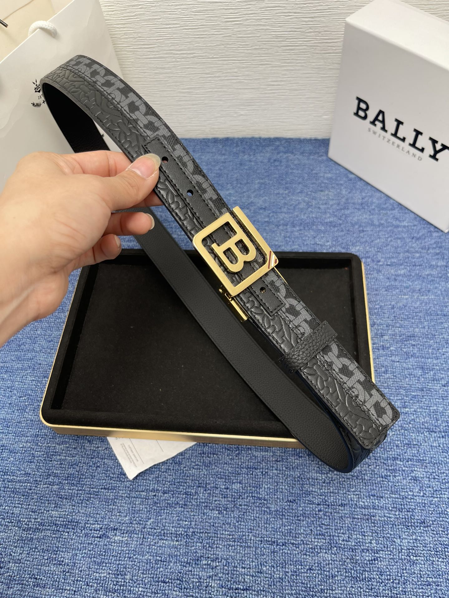 BaLLy belt Classic Collection New Belt Opening B Gold Buckle 1007