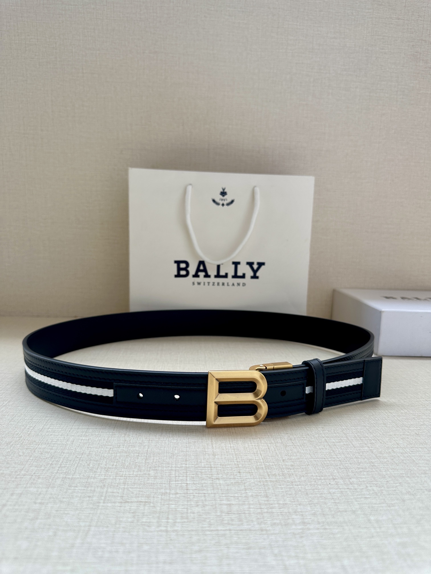 BaLLy belt New belts from the Classic Collection 1023