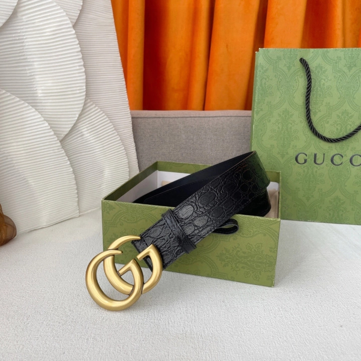 Gucci Classic New Belt 2062