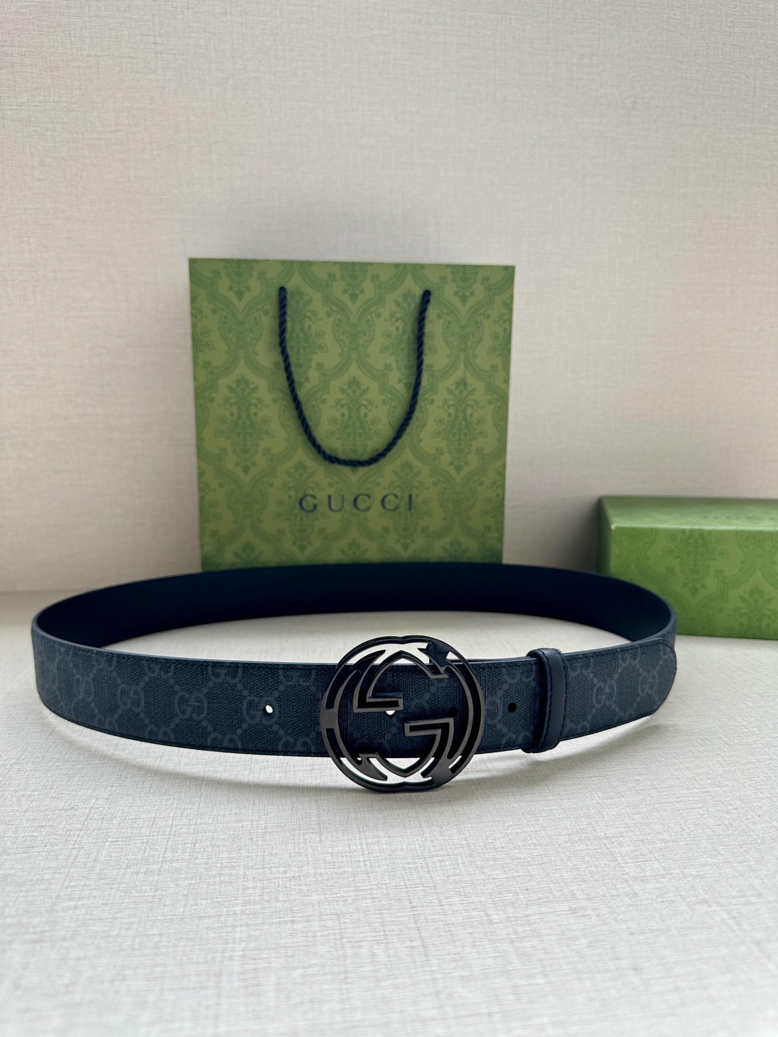 Gucci Classic New Belt 2092