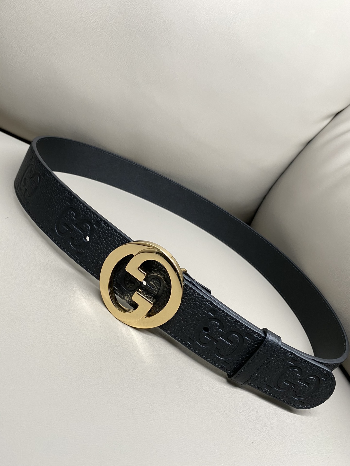 Gucci Classic New Belt 2100