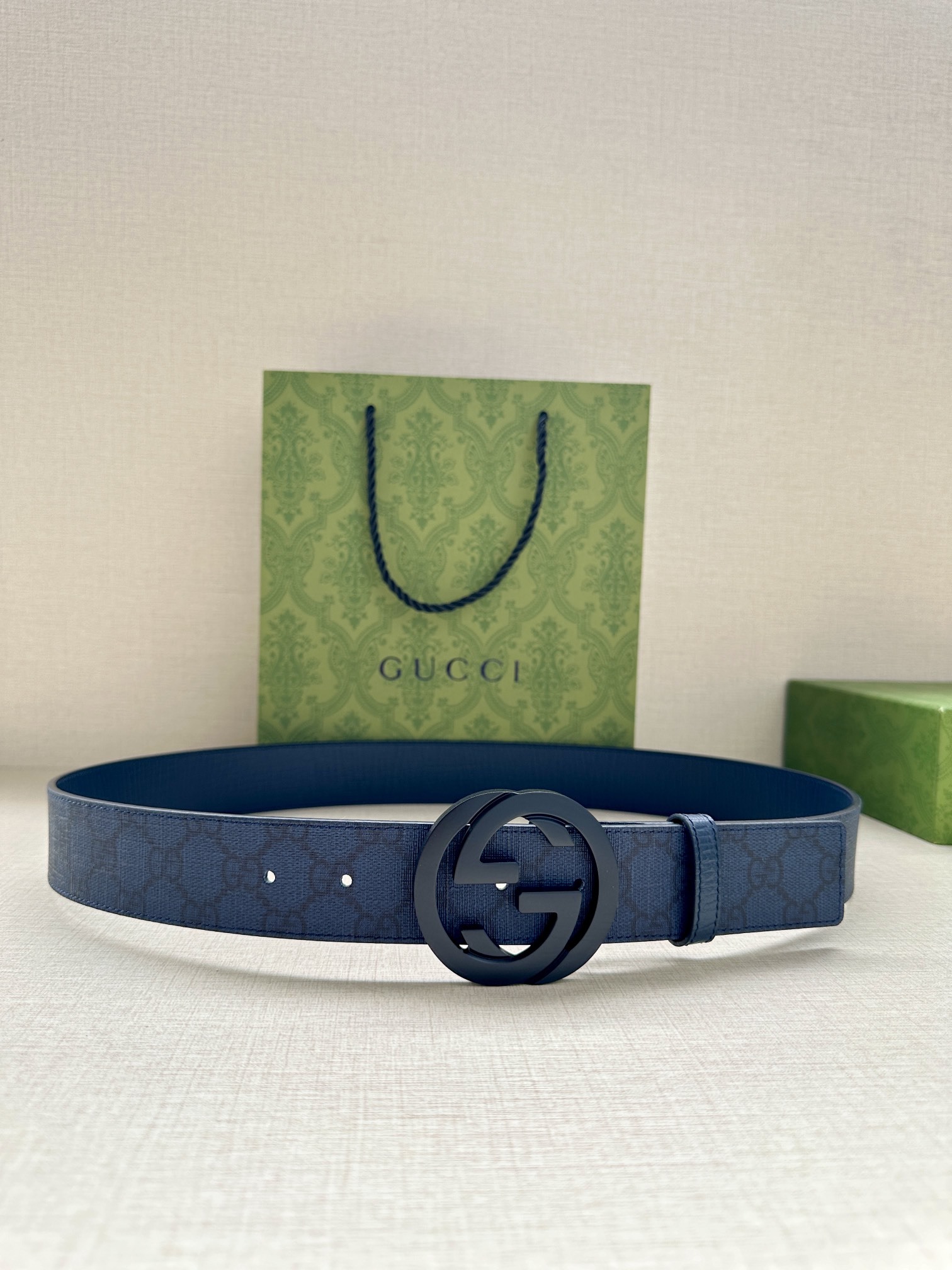 Gucci Classic New Belt 2222