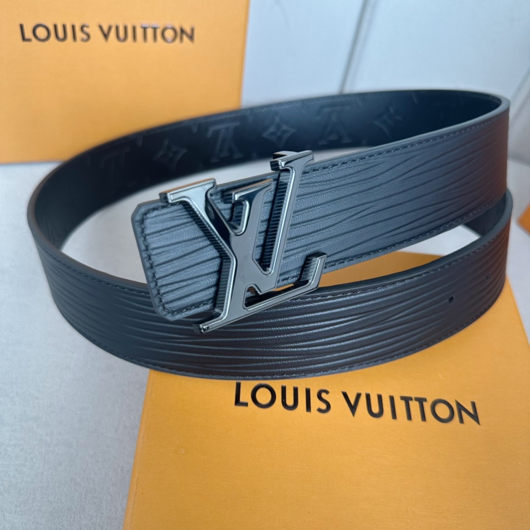 replica Louis vuitton Classic New Belt 2641