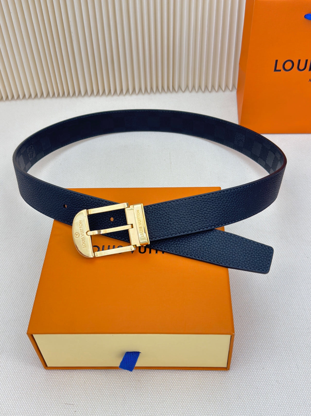 replica Louis vuitton Classic New Belt 2644