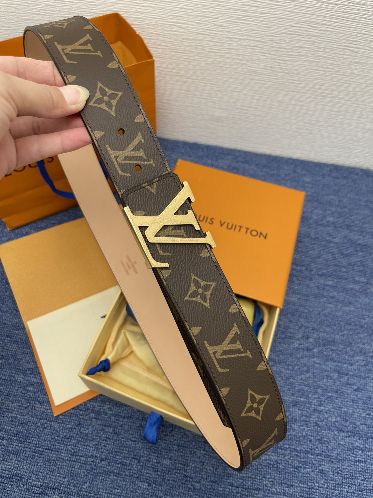 replica Louis vuitton Classic New Belt 2753