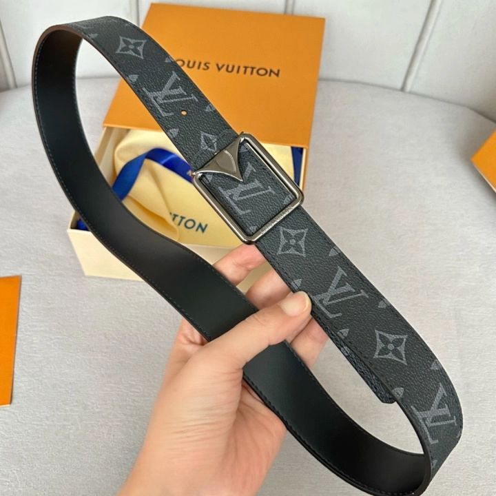 replica Louis vuitton Classic New Belt 2803