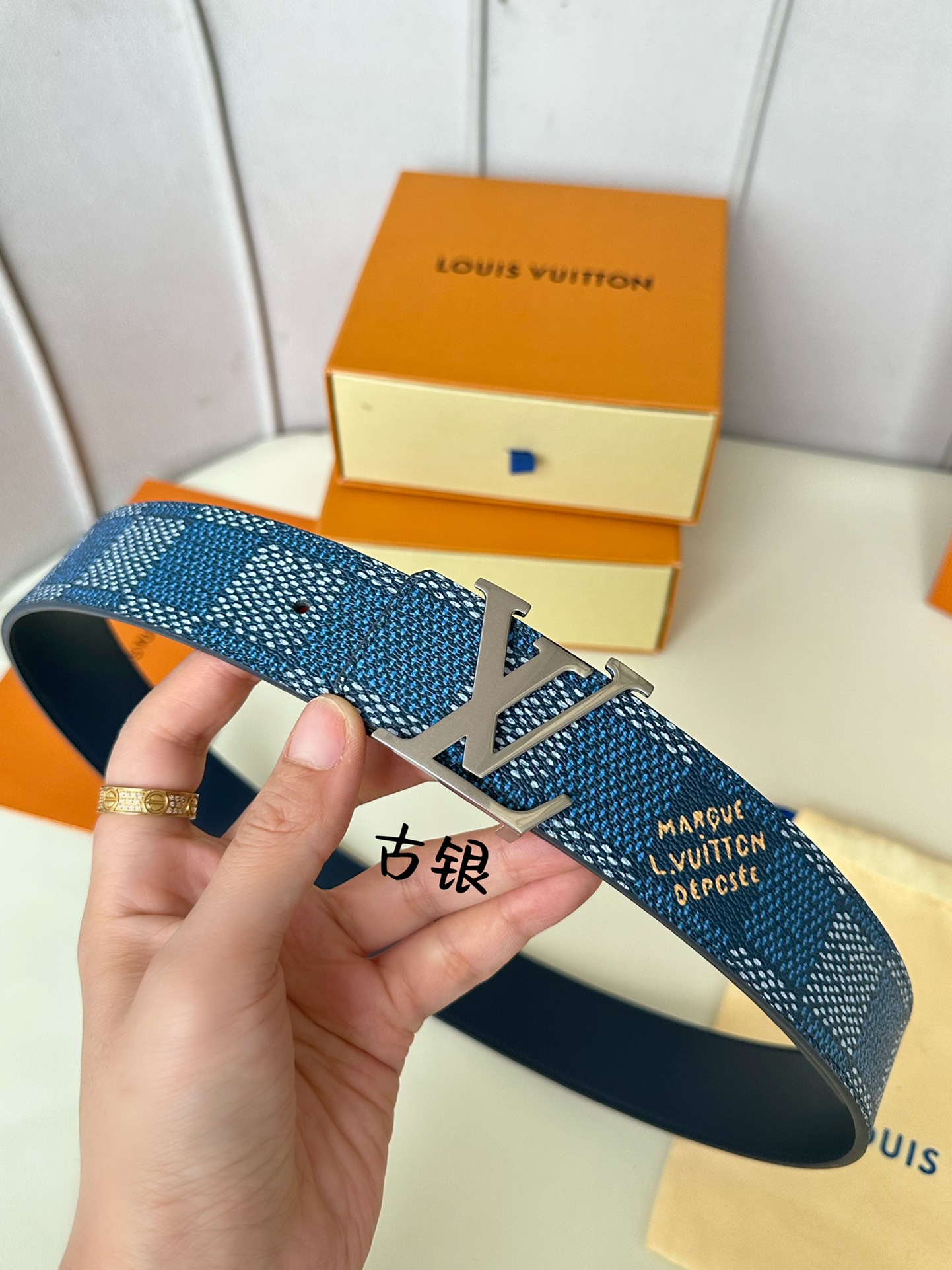 replica Louis vuitton Classic New Belt 2975