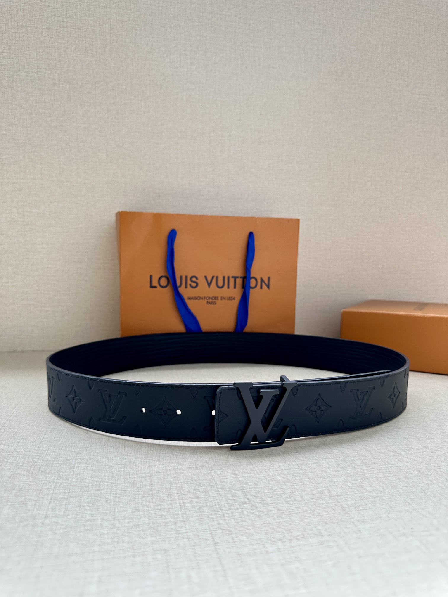 replica Louis vuitton Classic New Belt 3006