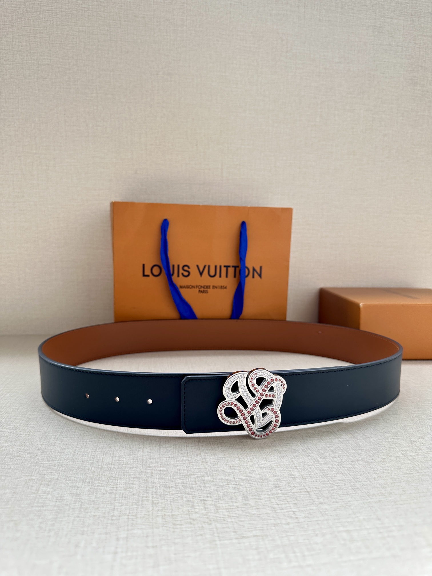 replica Louis vuitton Classic New Belt 3049