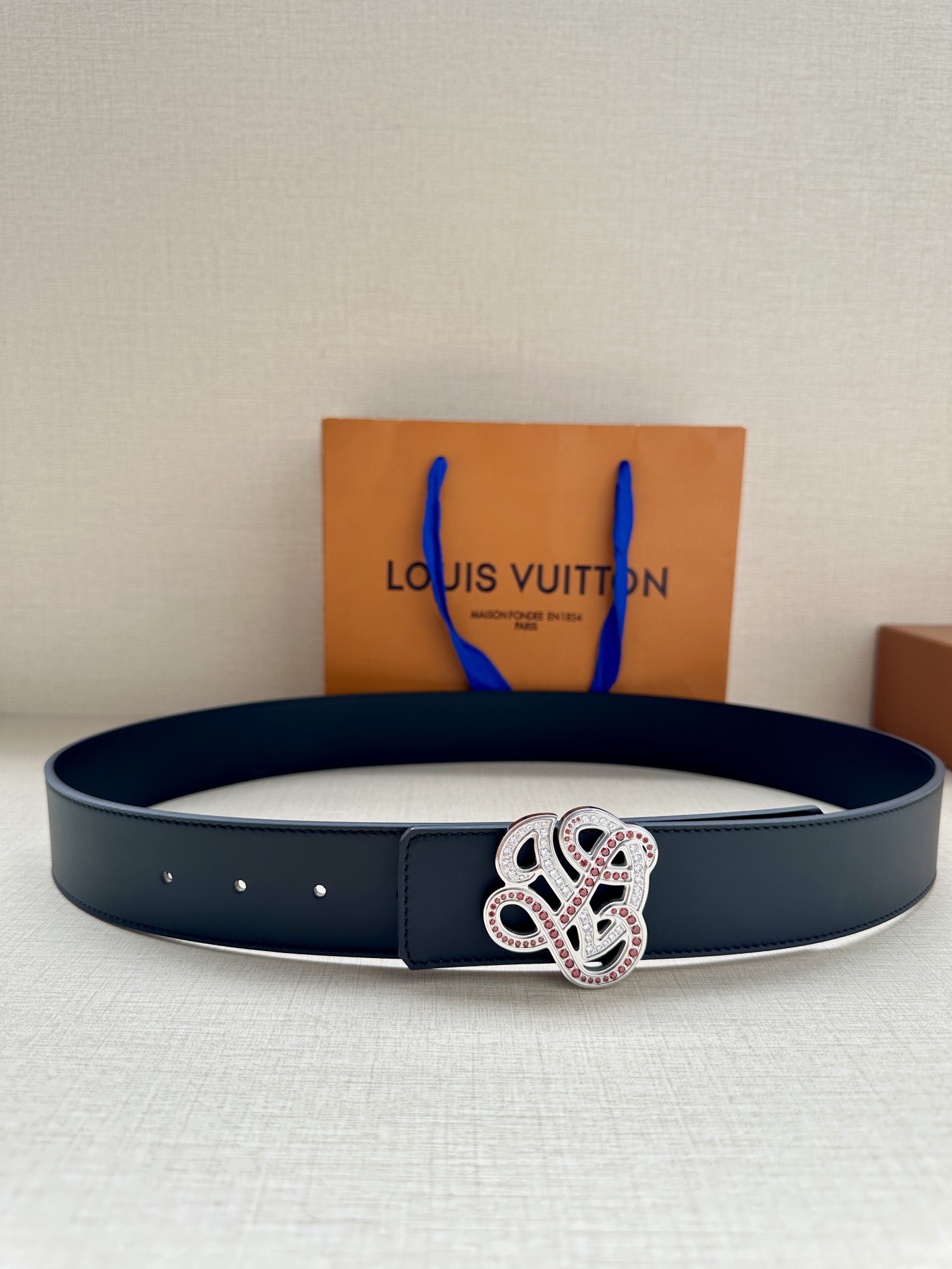 replica Louis vuitton Classic New Belt 3050