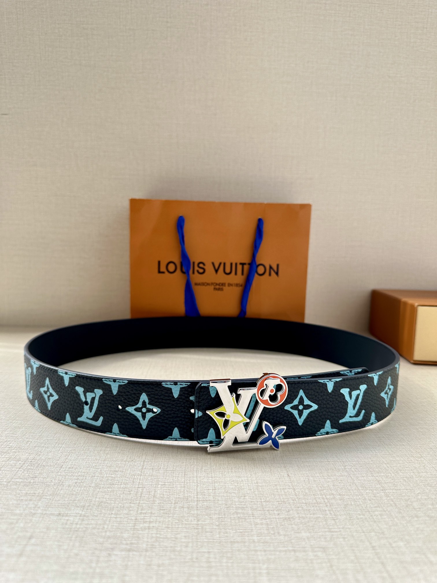 replica Louis vuitton Classic New Belt 3060