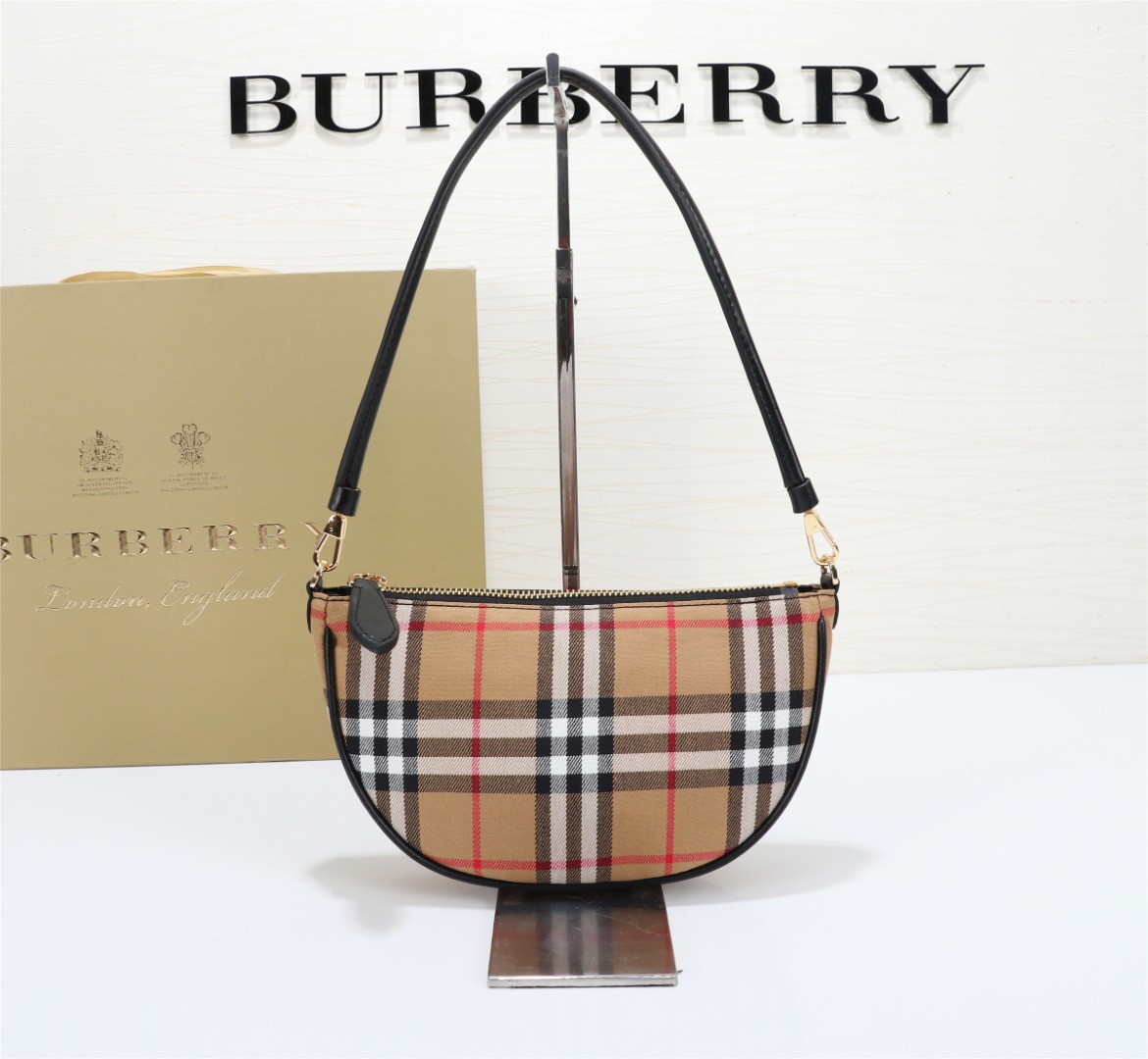 replica Burberry Classic Bag 6801-1158