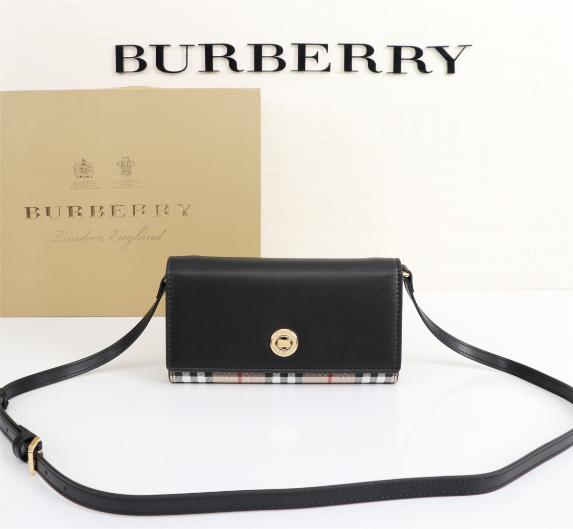 replica Burberry Classic Bag 8687-1163