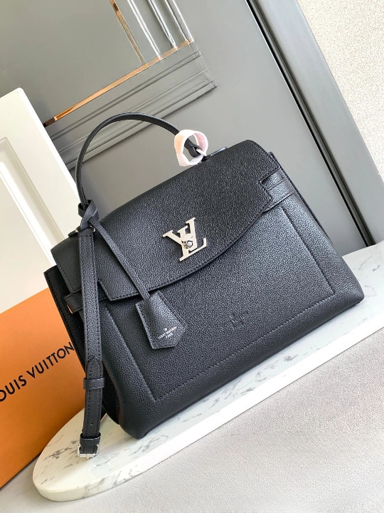 Louis Vuitton Lockme Ever MM M51395