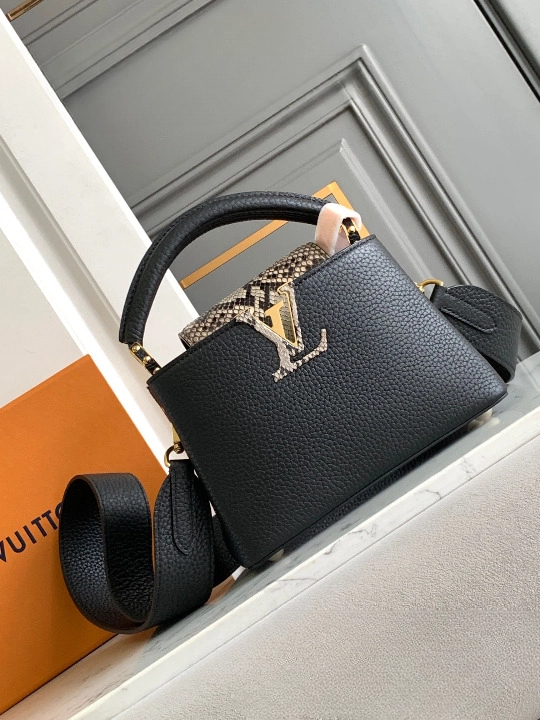 Louis Vuitton handbags M81208 black